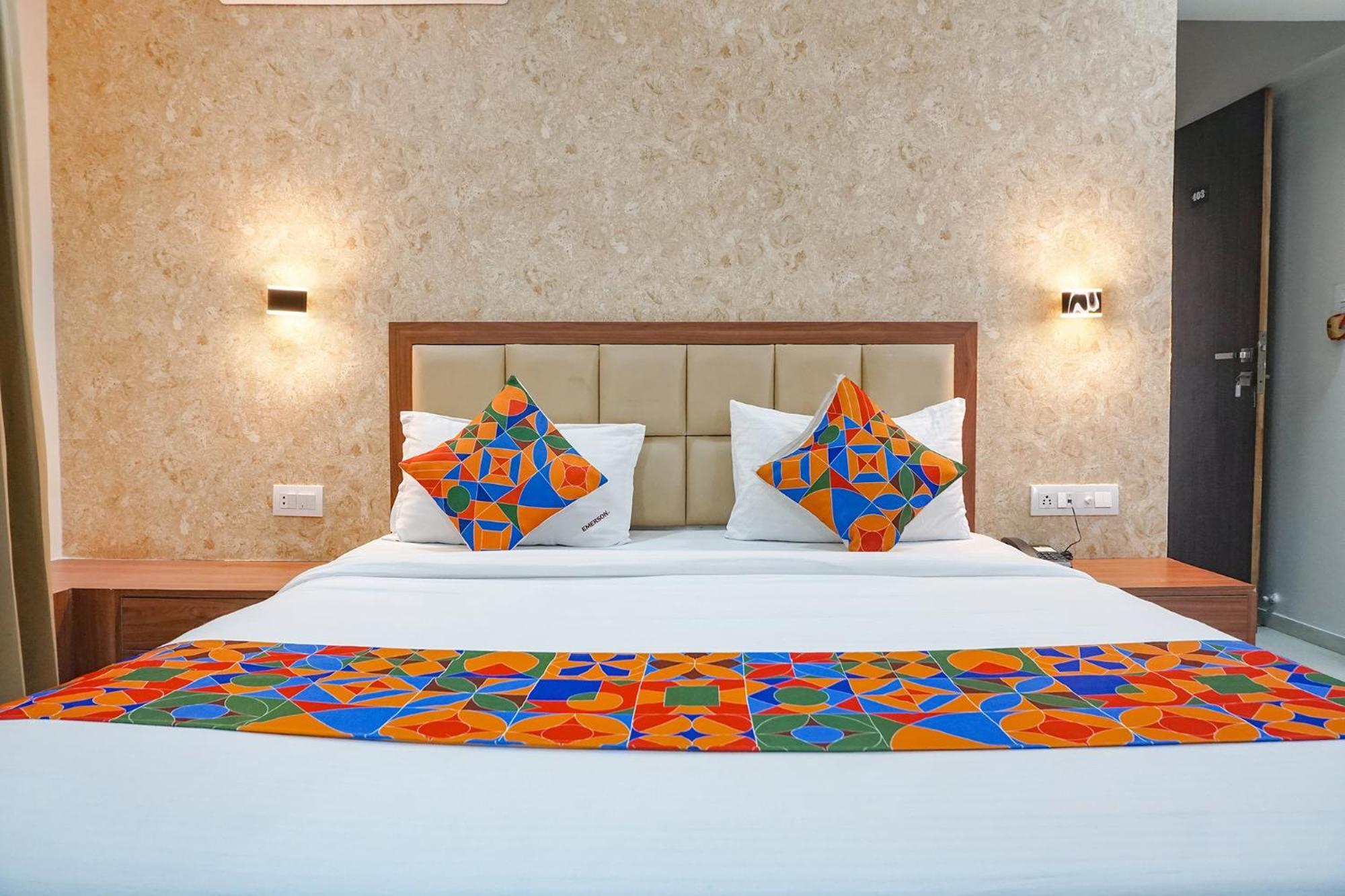 Fabhotel Emersion Residency - High Street Near Laxman Nagar, Baner Pune Exterior foto