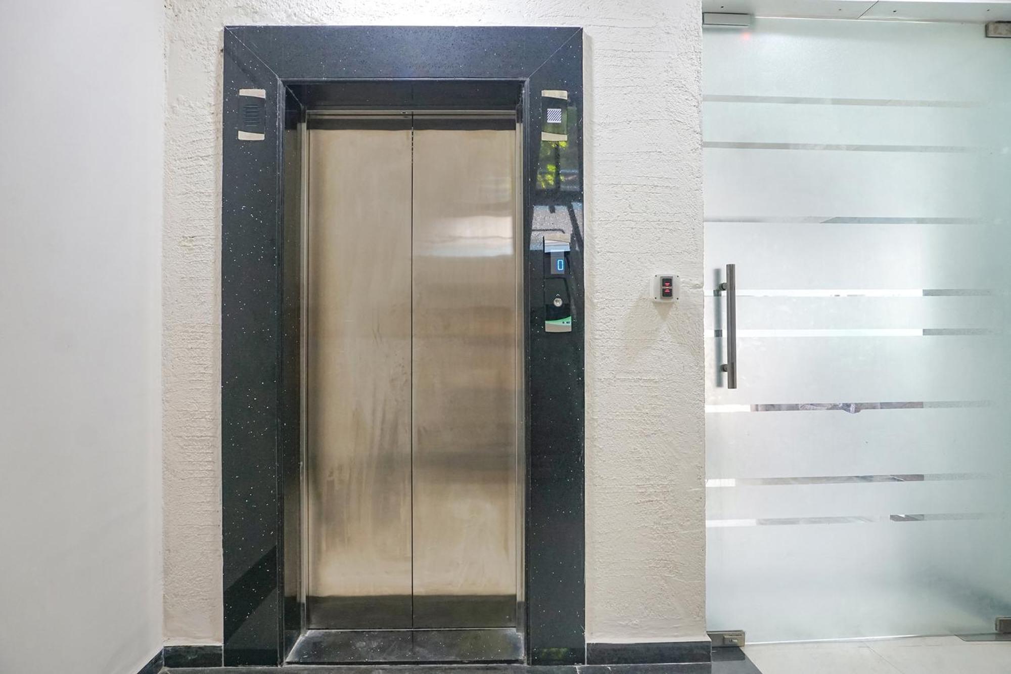 Fabhotel Emersion Residency - High Street Near Laxman Nagar, Baner Pune Exterior foto